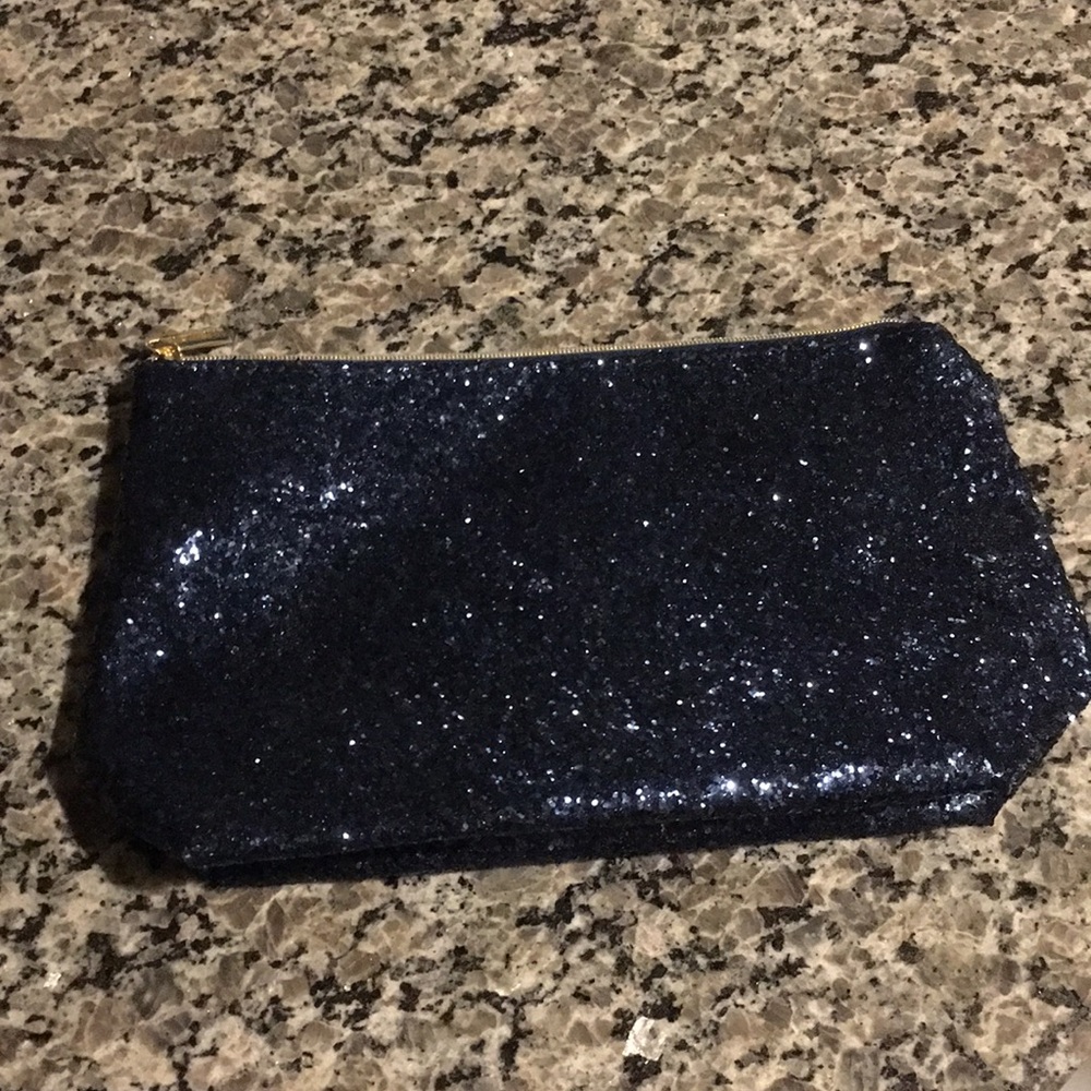 Multipurpose glitter pouch - Picture 2 of 3